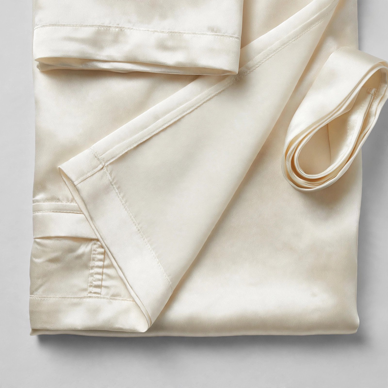 Pearl Silk Bridal Robe